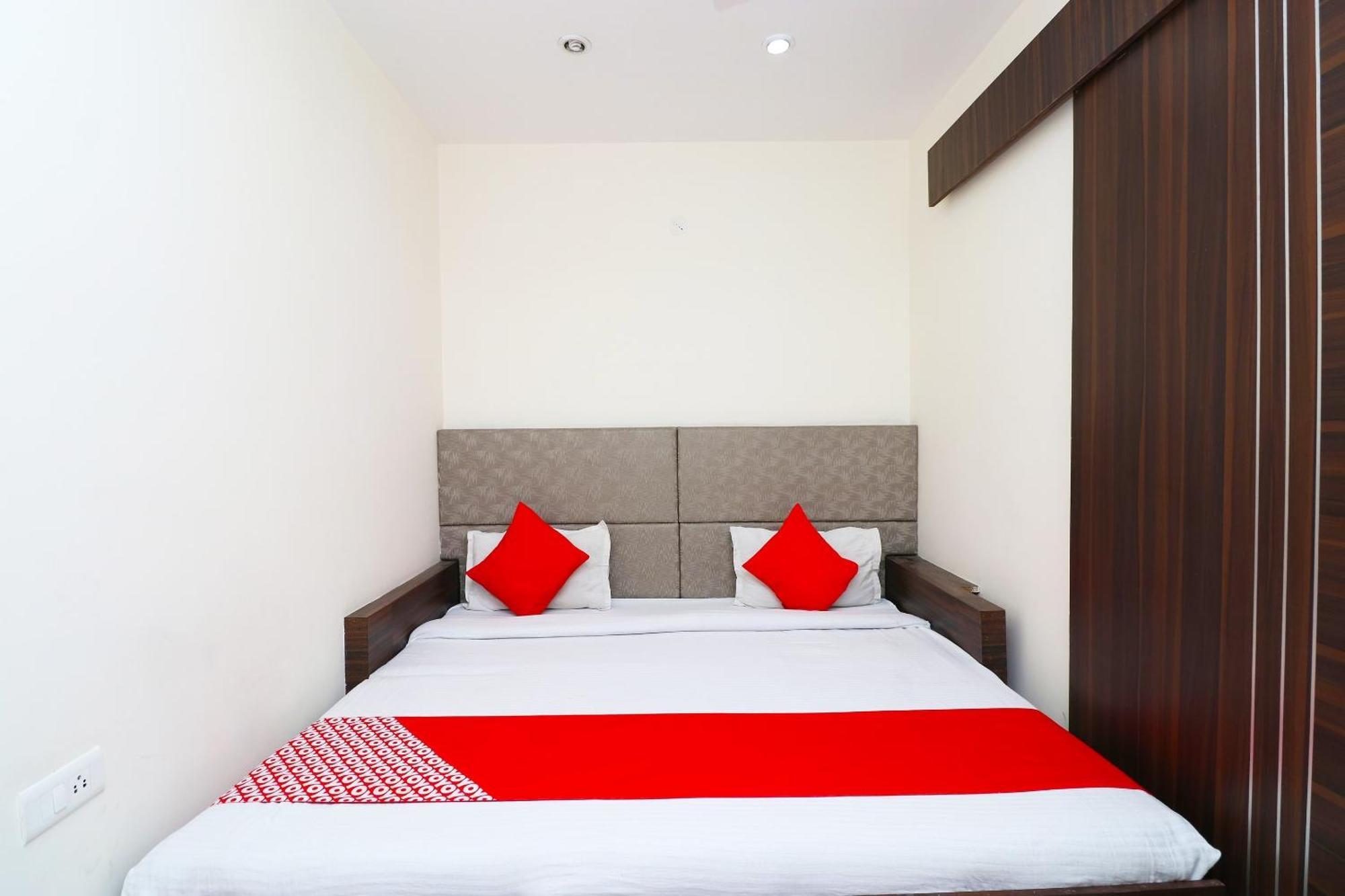 Hotel O Ashiyana Bhairaun Ghāt Buitenkant foto